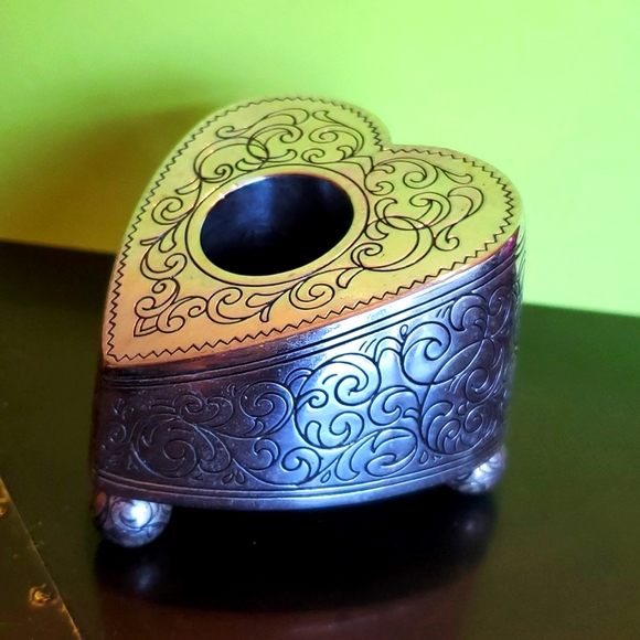 Brighton Other - Brighton lipstick or brush holder . Heart shape = FINAL PRICE